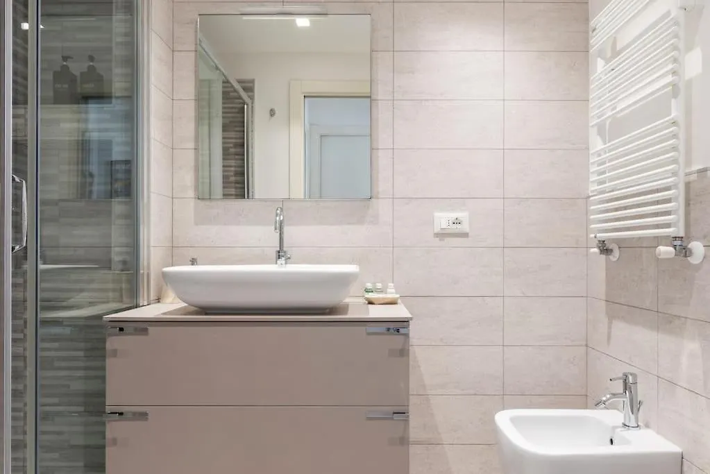 Apartament Bilocale - La Ringhiera Dell'Isola Mediolan